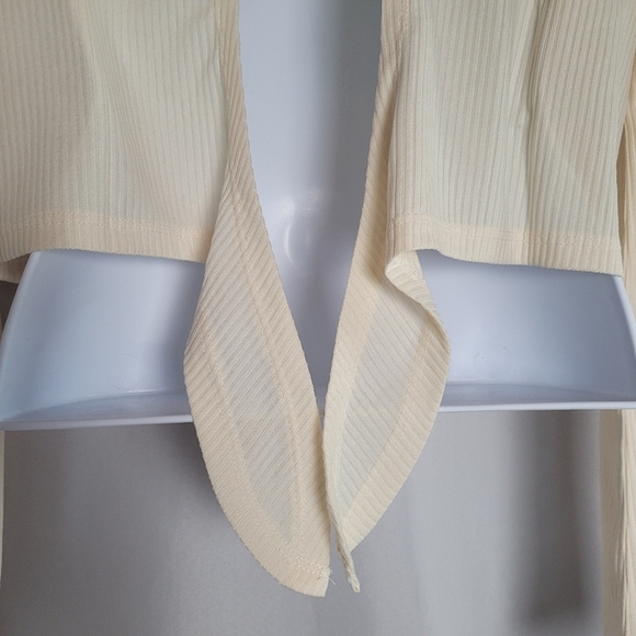 NWT Band Of The Free Cream Ribbed Long Sleeve Tie Back Blouse Women's Size M - Picture 7 of 12